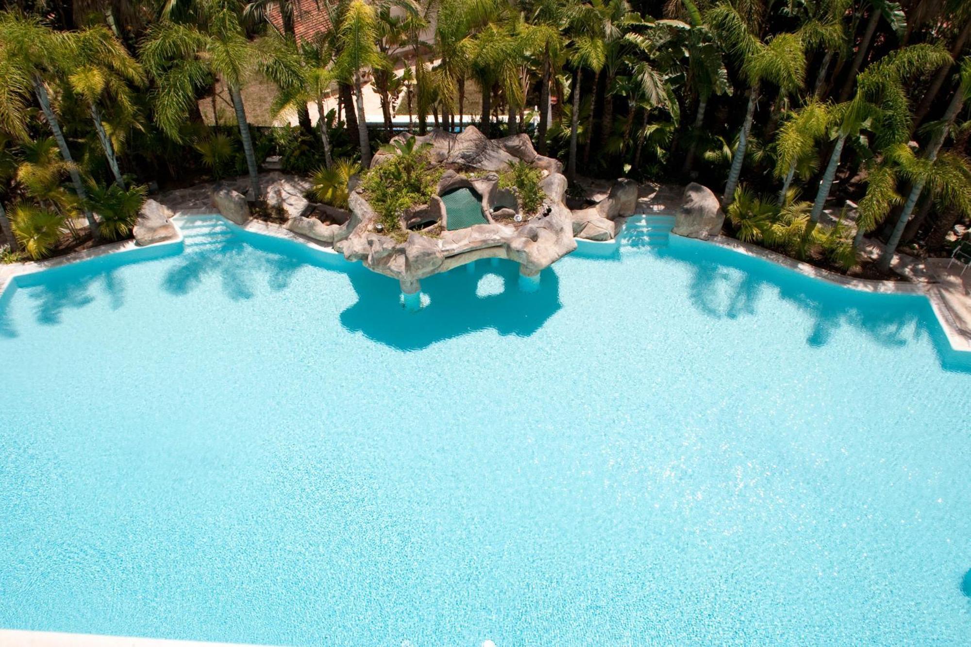Guadalpin Suites Марбелья Экстерьер фото