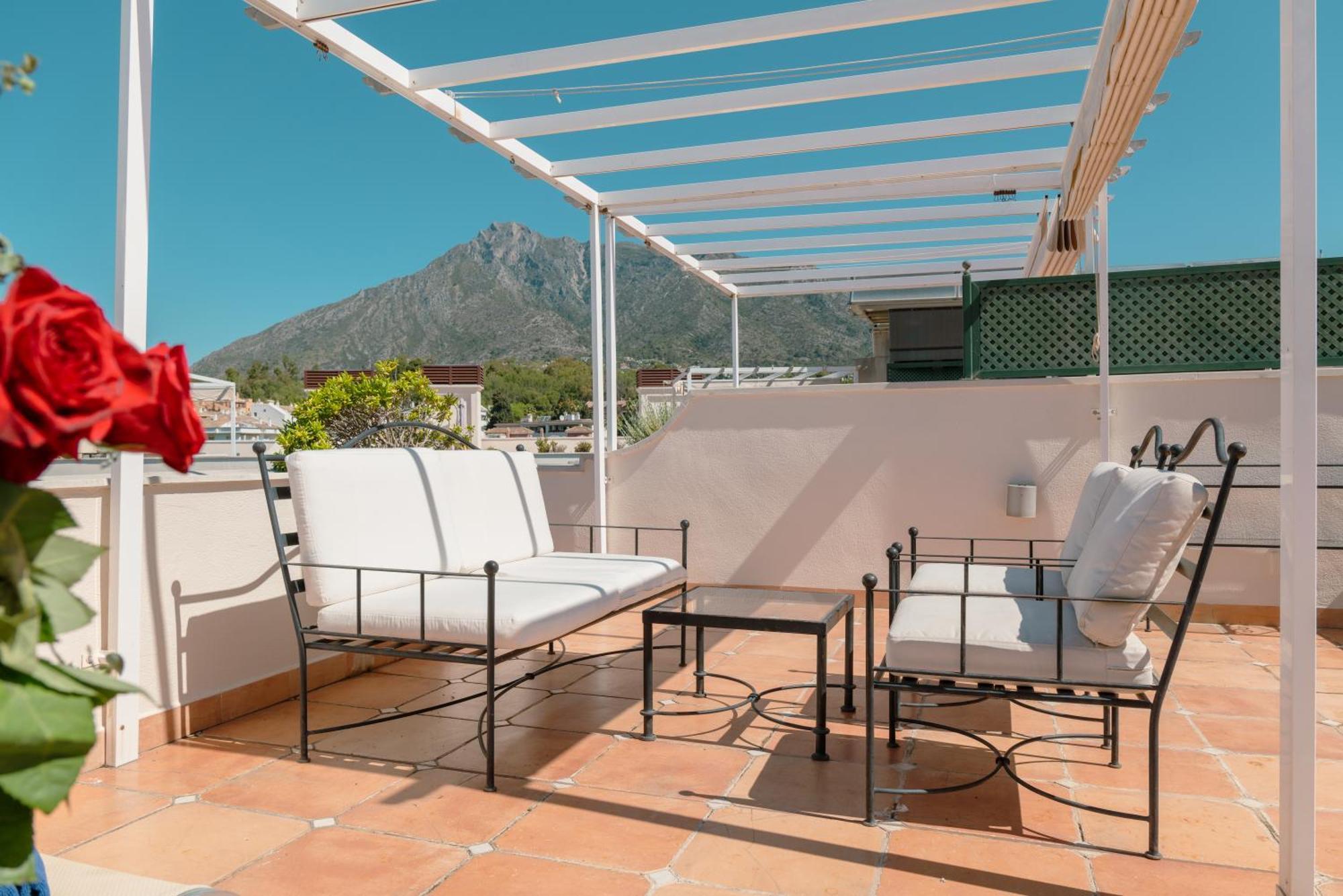 Guadalpin Suites Марбелья Экстерьер фото