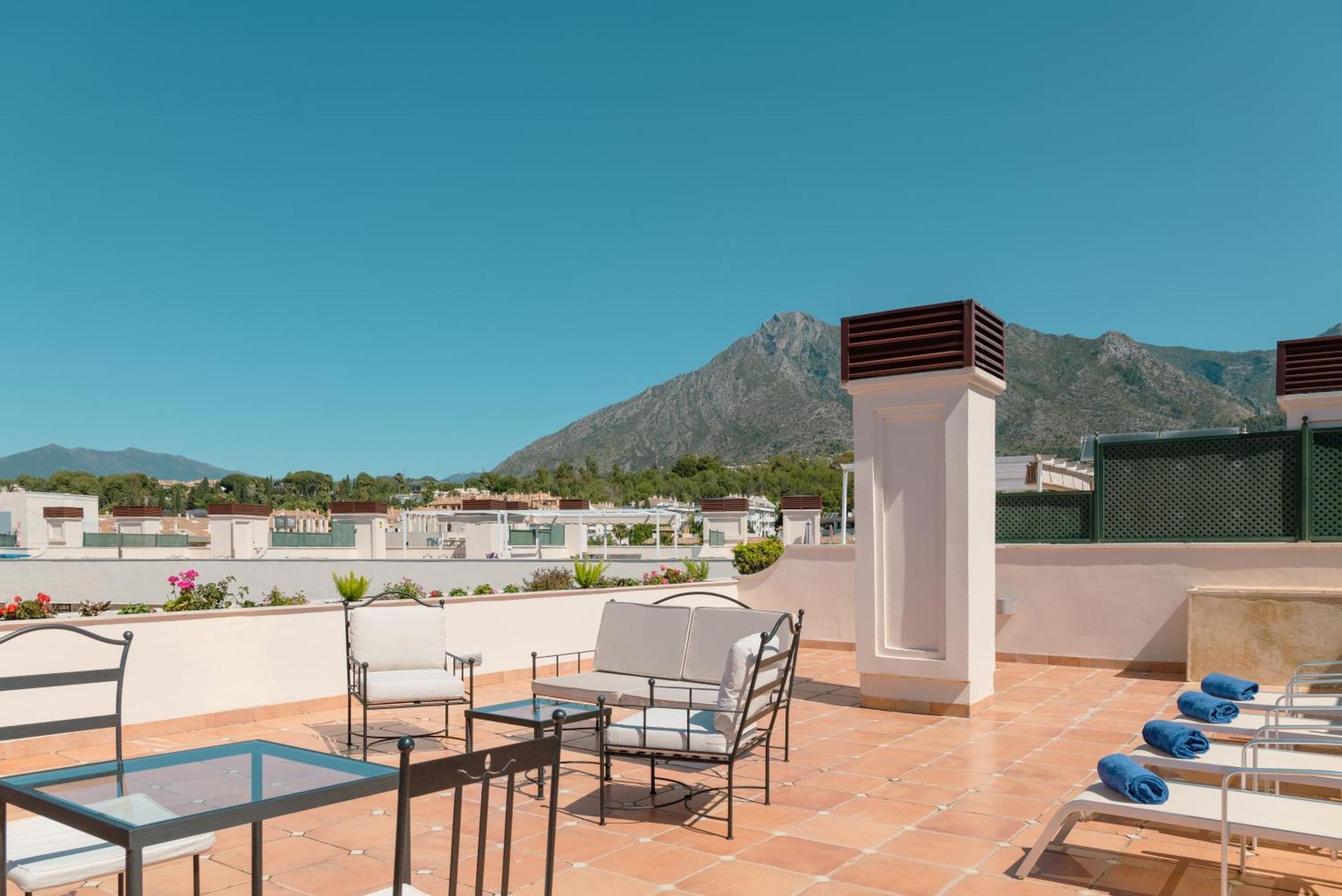 Guadalpin Suites Марбелья Экстерьер фото